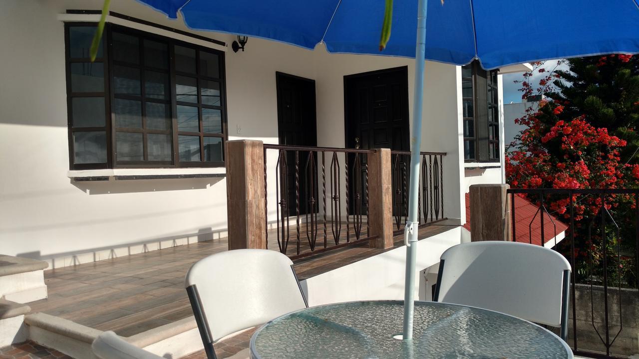 Vacation Rental - Upper Floor Room At Casa Cocoa Cozumel Ngoại thất bức ảnh