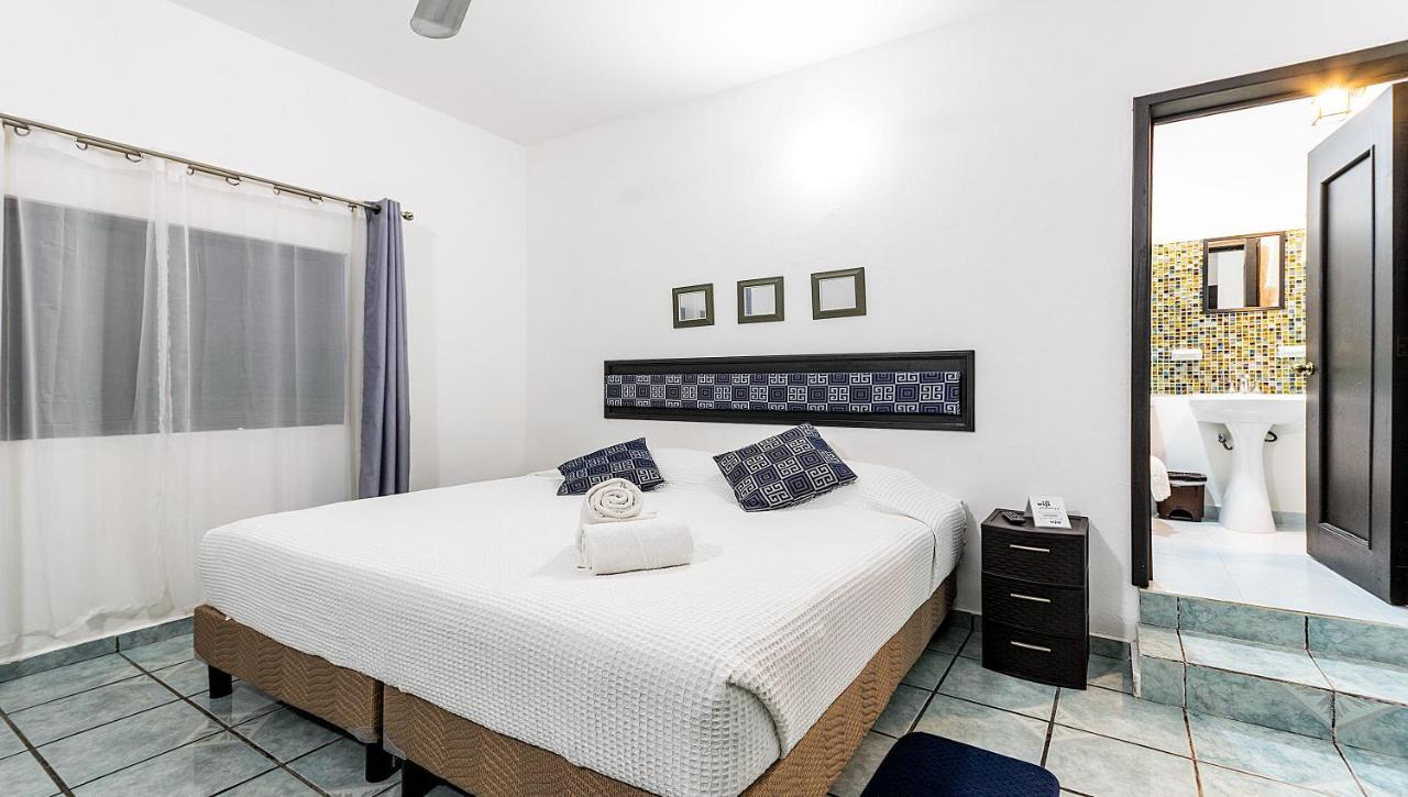 Vacation Rental - Upper Floor Room At Casa Cocoa Cozumel Ngoại thất bức ảnh
