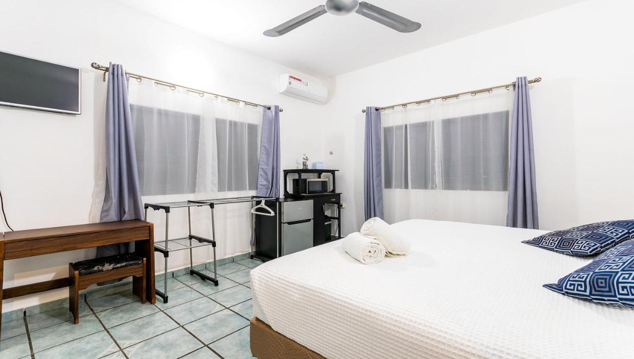 Vacation Rental - Upper Floor Room At Casa Cocoa Cozumel Ngoại thất bức ảnh